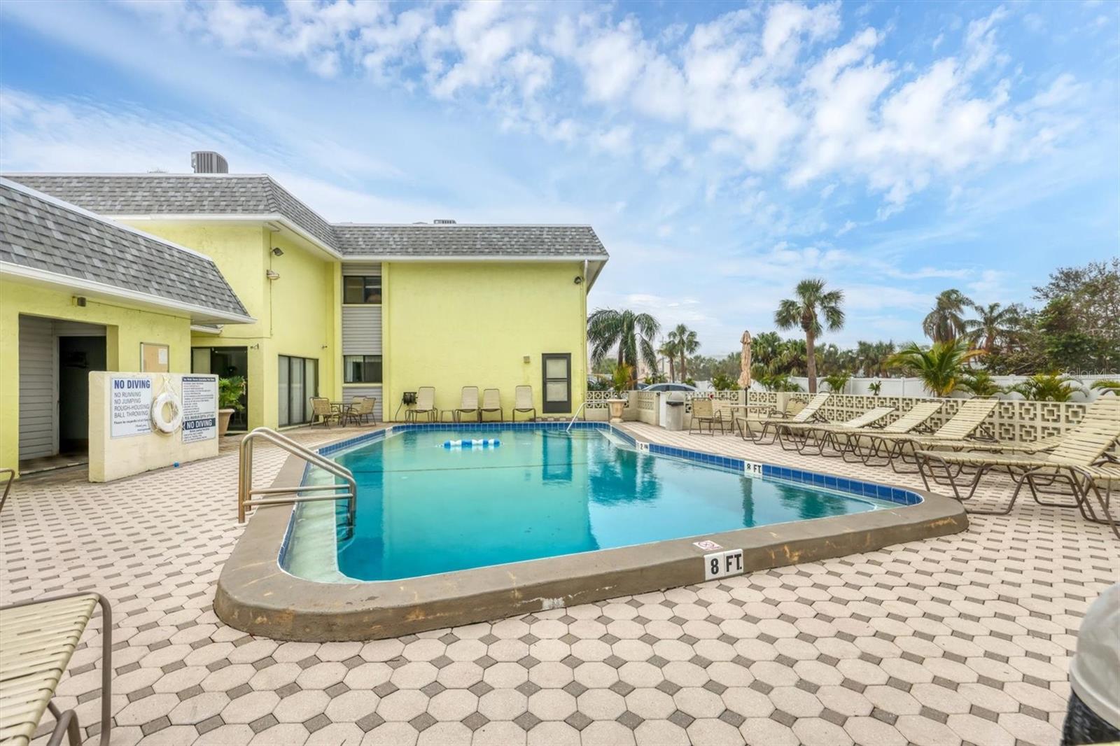 Condominium in SARASOTA FL 6703 MIDNIGHT PASS ROAD #208 25.jpg