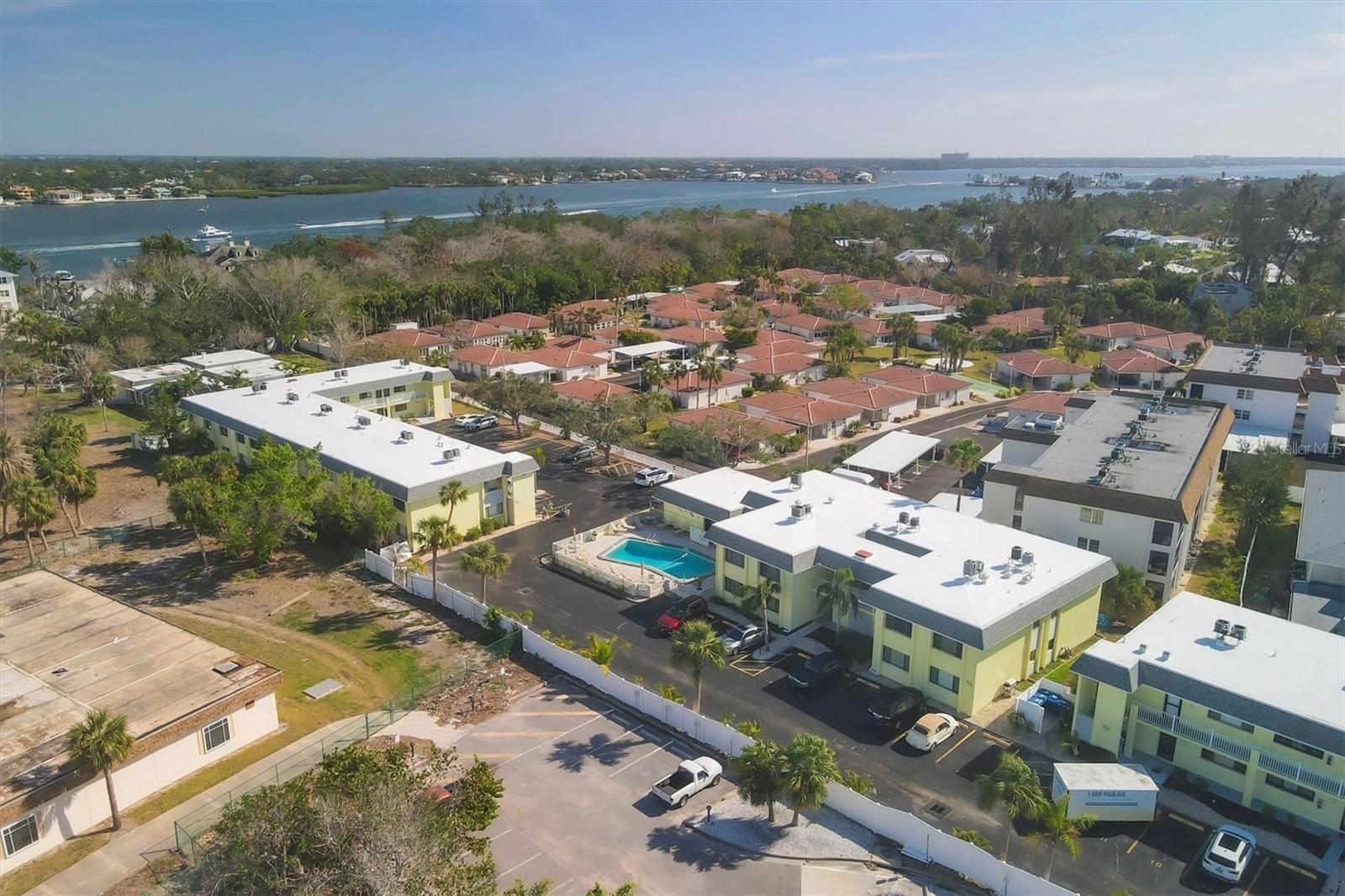 Condominium in SARASOTA FL 6703 MIDNIGHT PASS ROAD #208 8.jpg