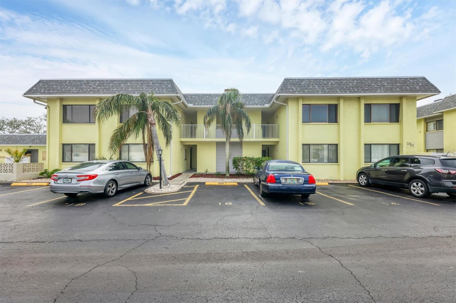 Condominium in SARASOTA FL 6703 MIDNIGHT PASS ROAD #208 6.jpg