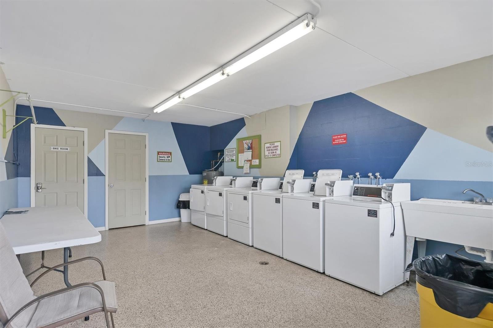 Condominium in SARASOTA FL 6703 MIDNIGHT PASS ROAD #208 24.jpg