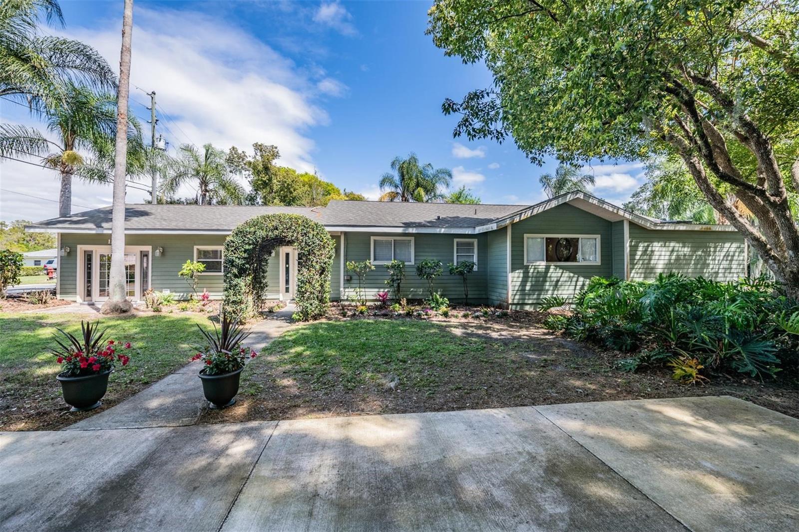 1238 S Highland Park Dr, Lake Wales, FL 33898 photo