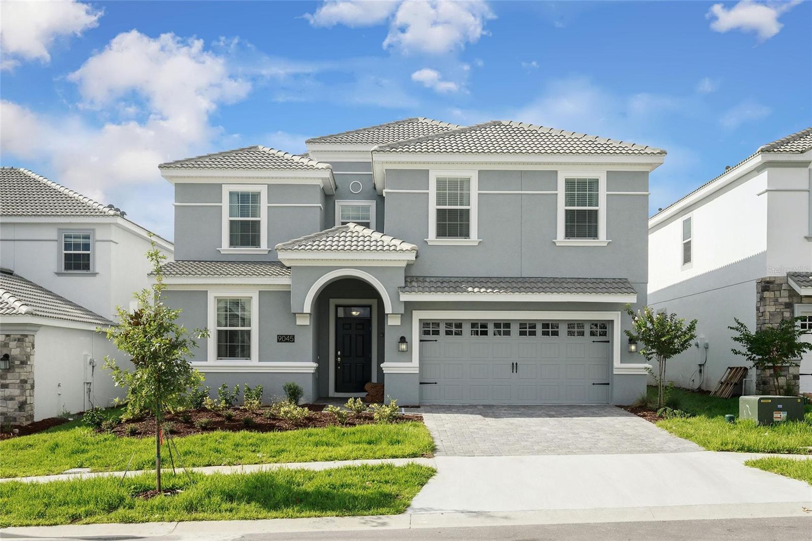 9045 Stinger Dr, Davenport, FL 33896