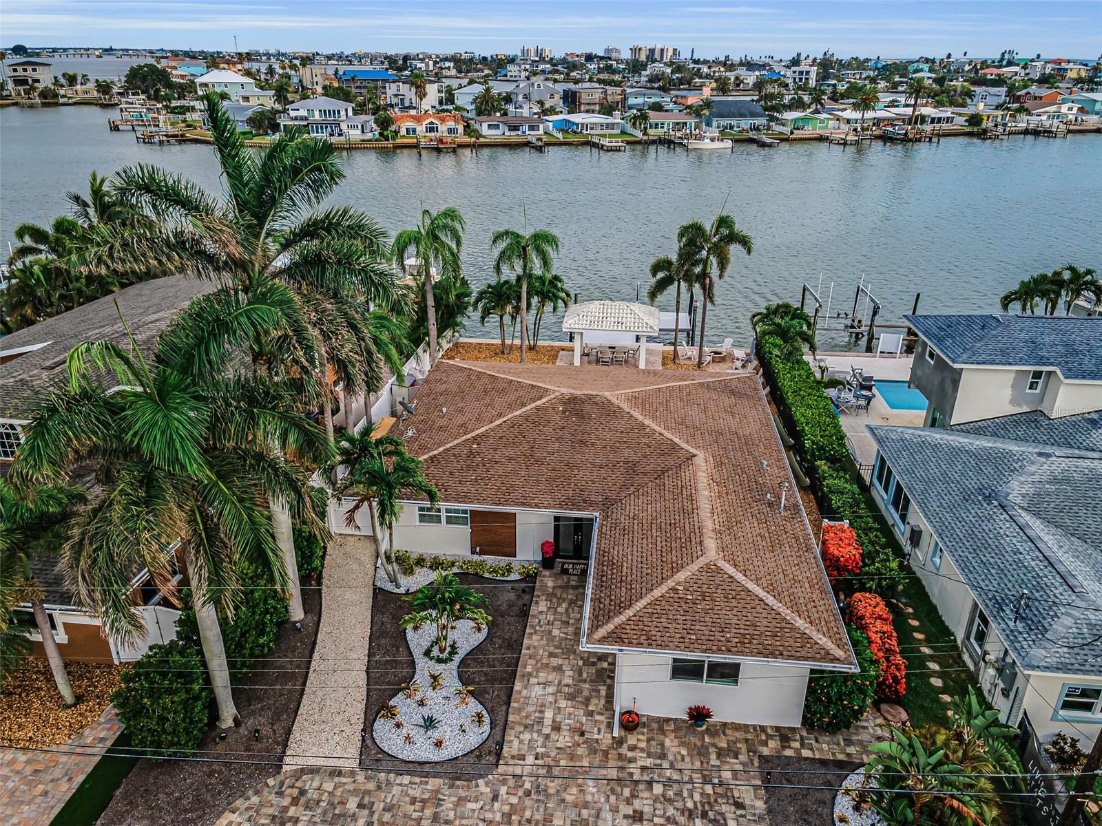 16353 Redington Dr, Redington Beach, FL 33708 photo