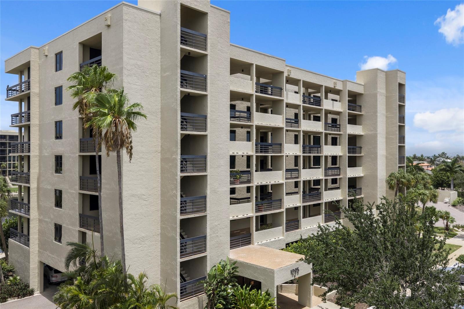 1095 Gulf Of Mexico Dr #303, Longboat Key, FL 34228 photo