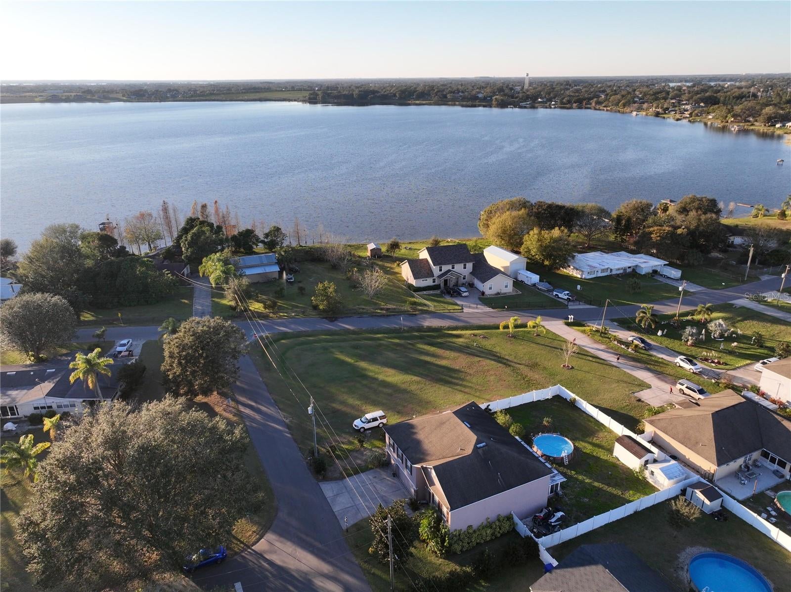 959 Thomas Rd, Eagle Lake, FL 33839