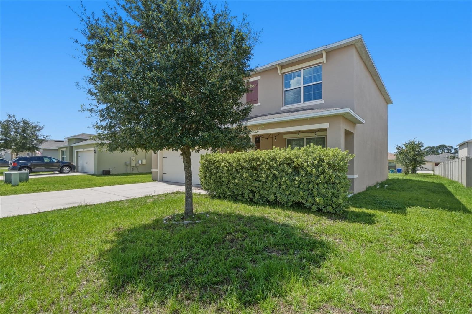2609 Grand Central Ave, Tavares, FL 32778 photo