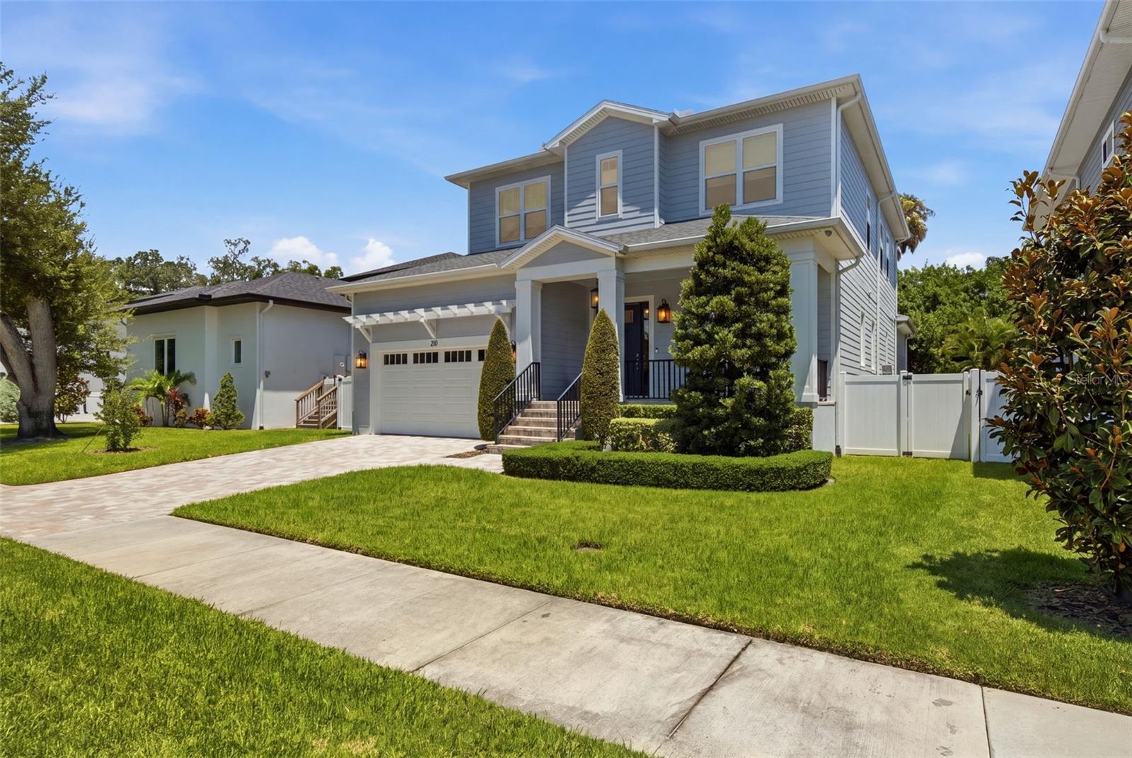 210 S Shore Crest Dr, Tampa, FL 33609 photo
