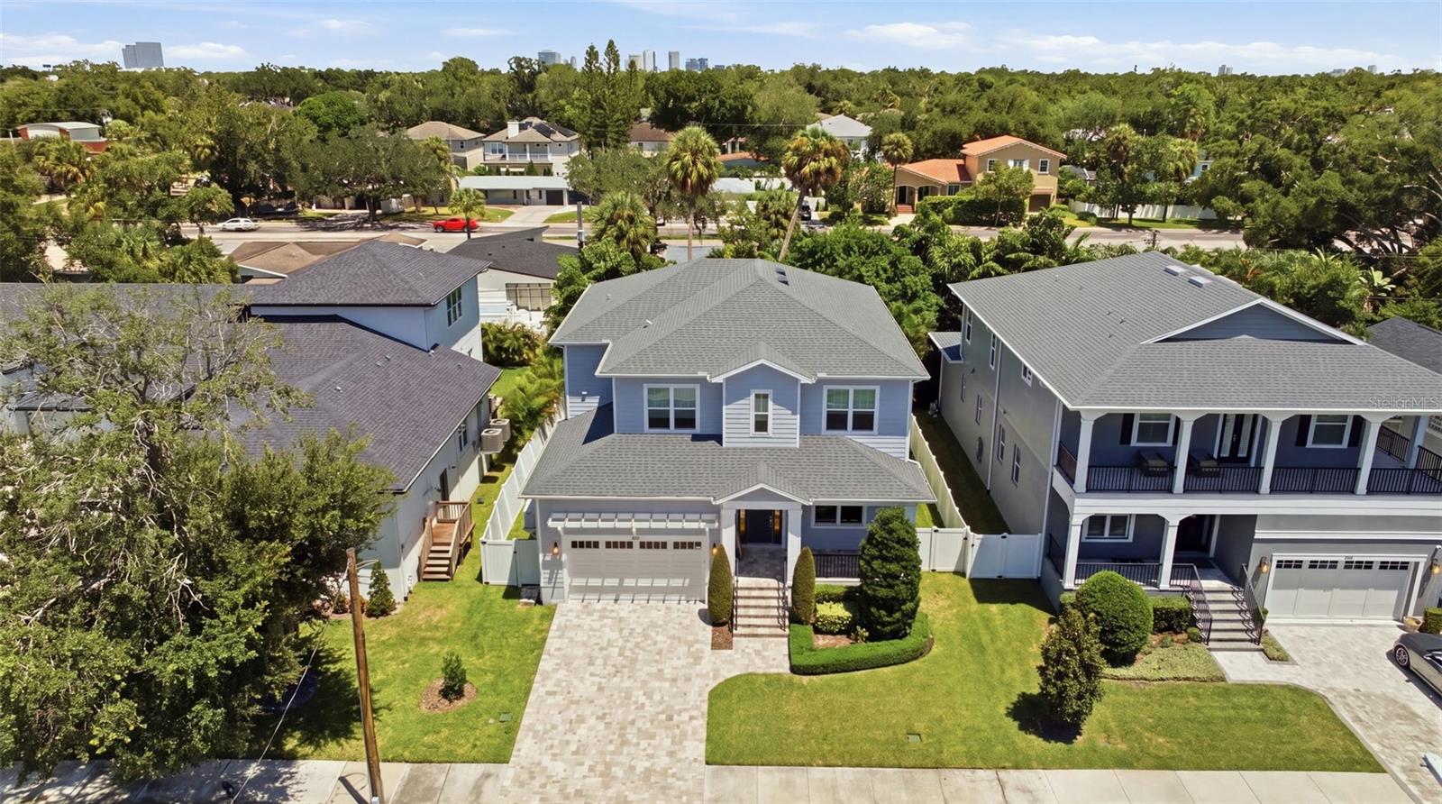 210 S Shore Crest Dr, Tampa, FL 33609 photo