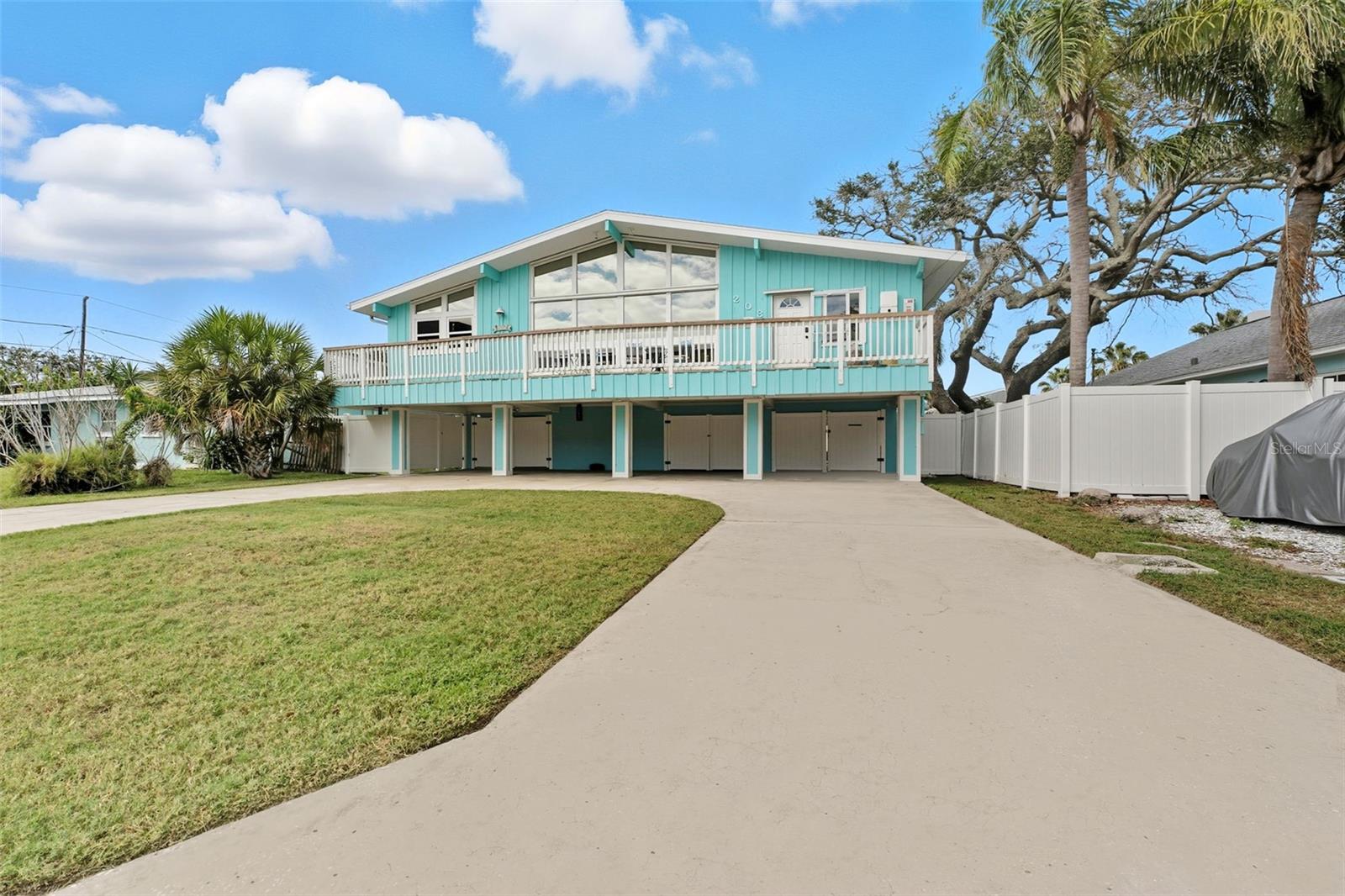 208 Bates Ave, Indian Rocks Beach, FL 33785 photo