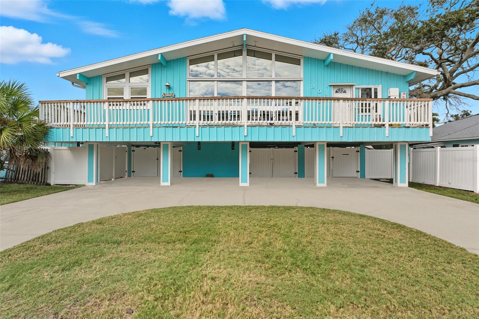 208 Bates Ave, Indian Rocks Beach, FL 33785 photo