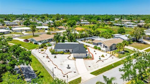 Single Family Residence in SARASOTA FL 6628 KEYSTONE DRIVE.jpg