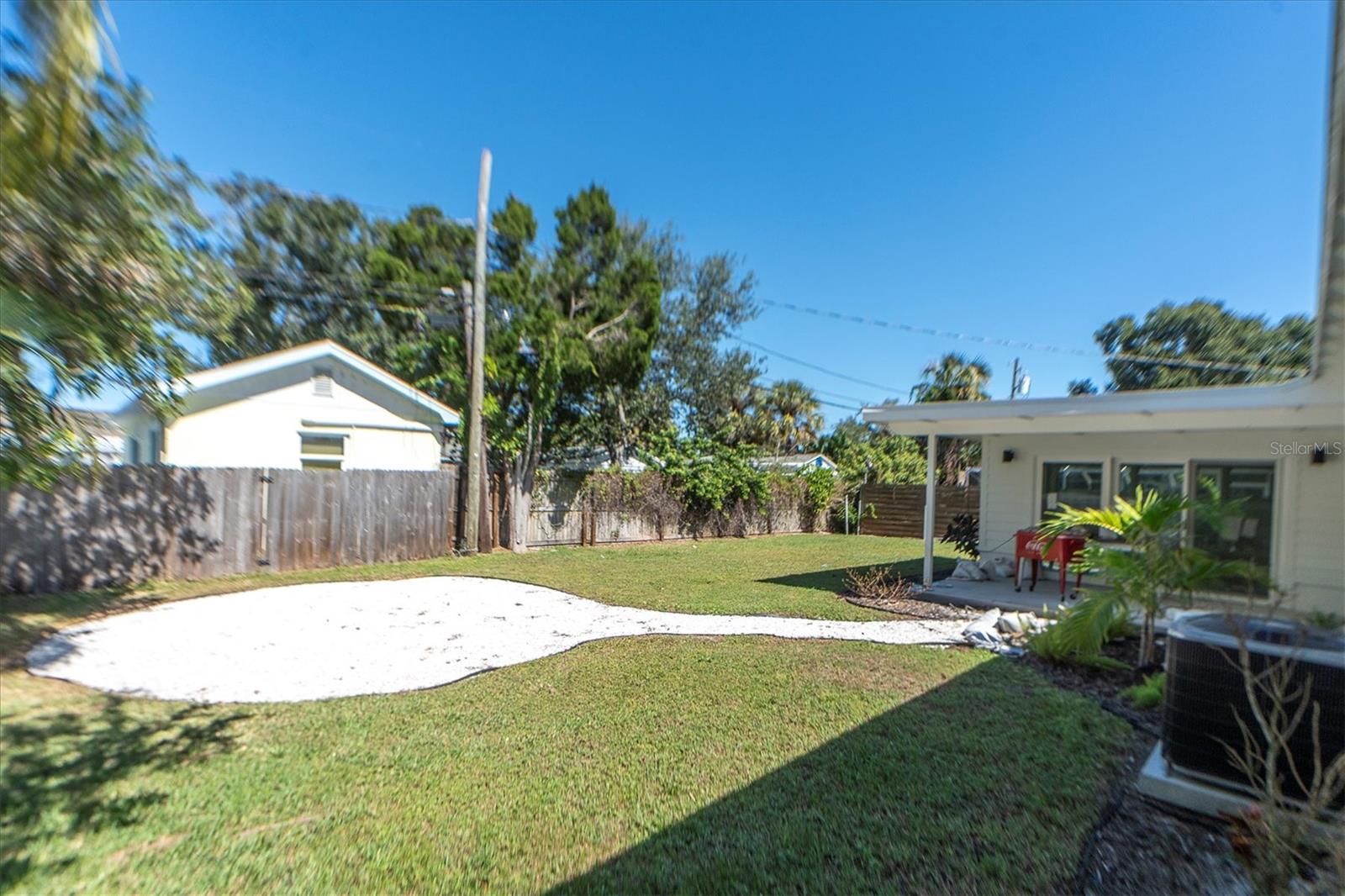 4811 De Rio Way, Gulfport, FL 33711 photo