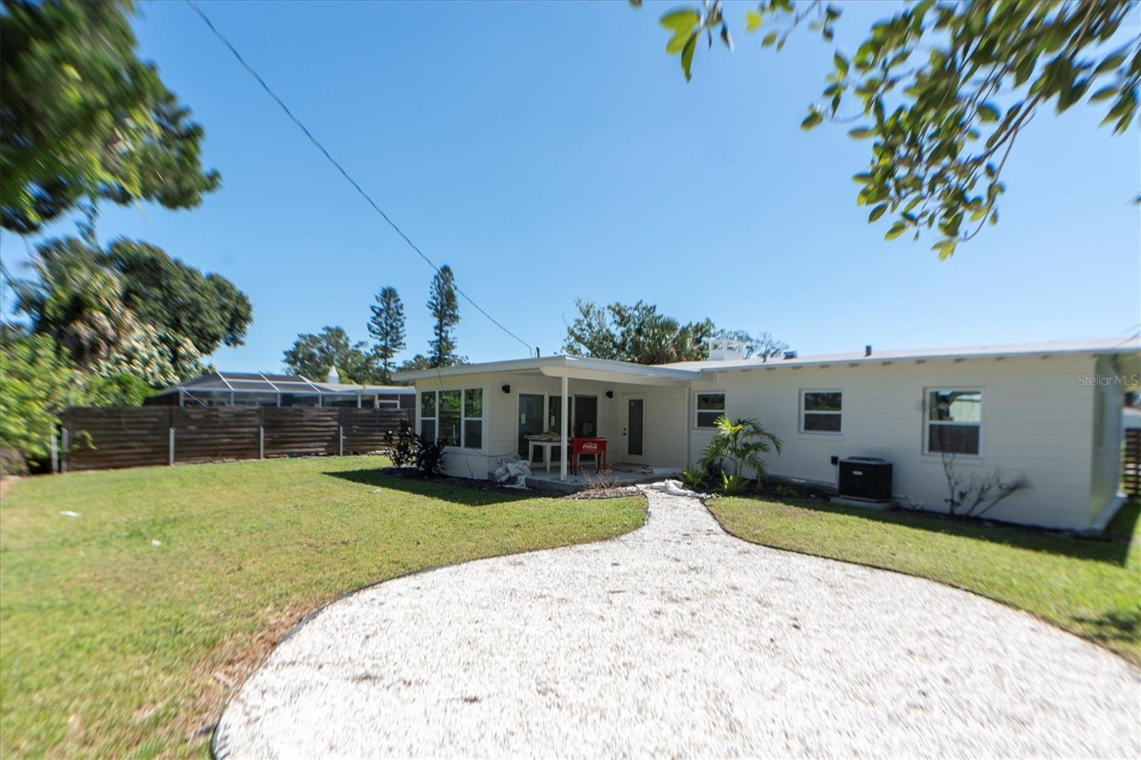 4811 De Rio Way, Gulfport, FL 33711 photo