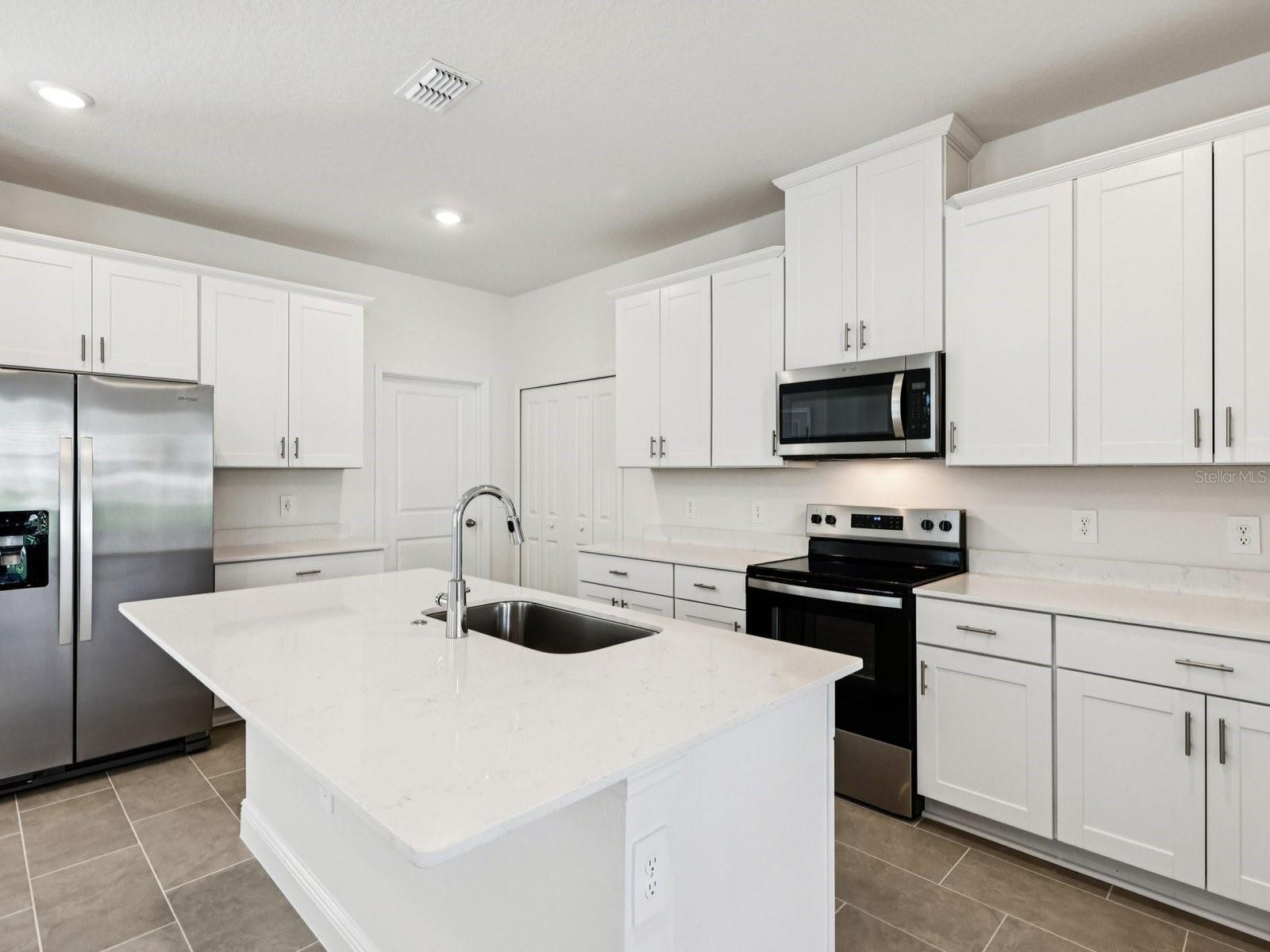 2186 Wildberry Way, Minneola, FL 34715 photo