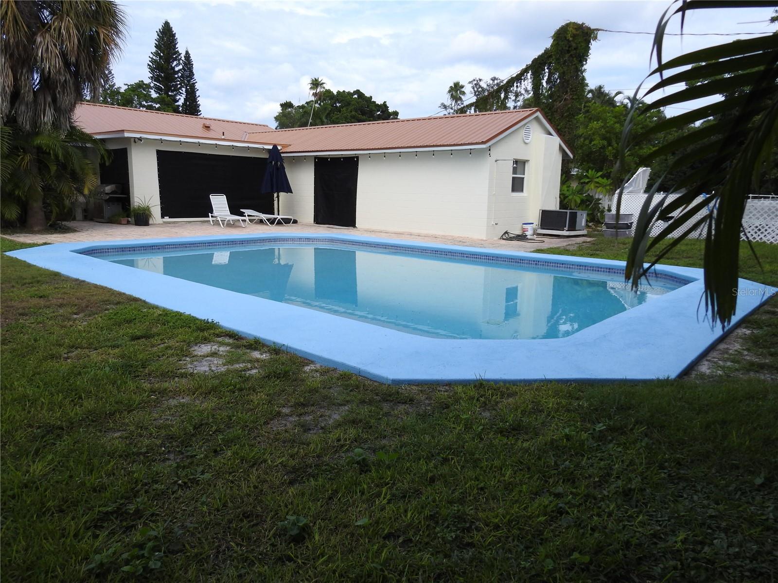 7611 Senrab Dr, Bradenton, FL 34209 photo
