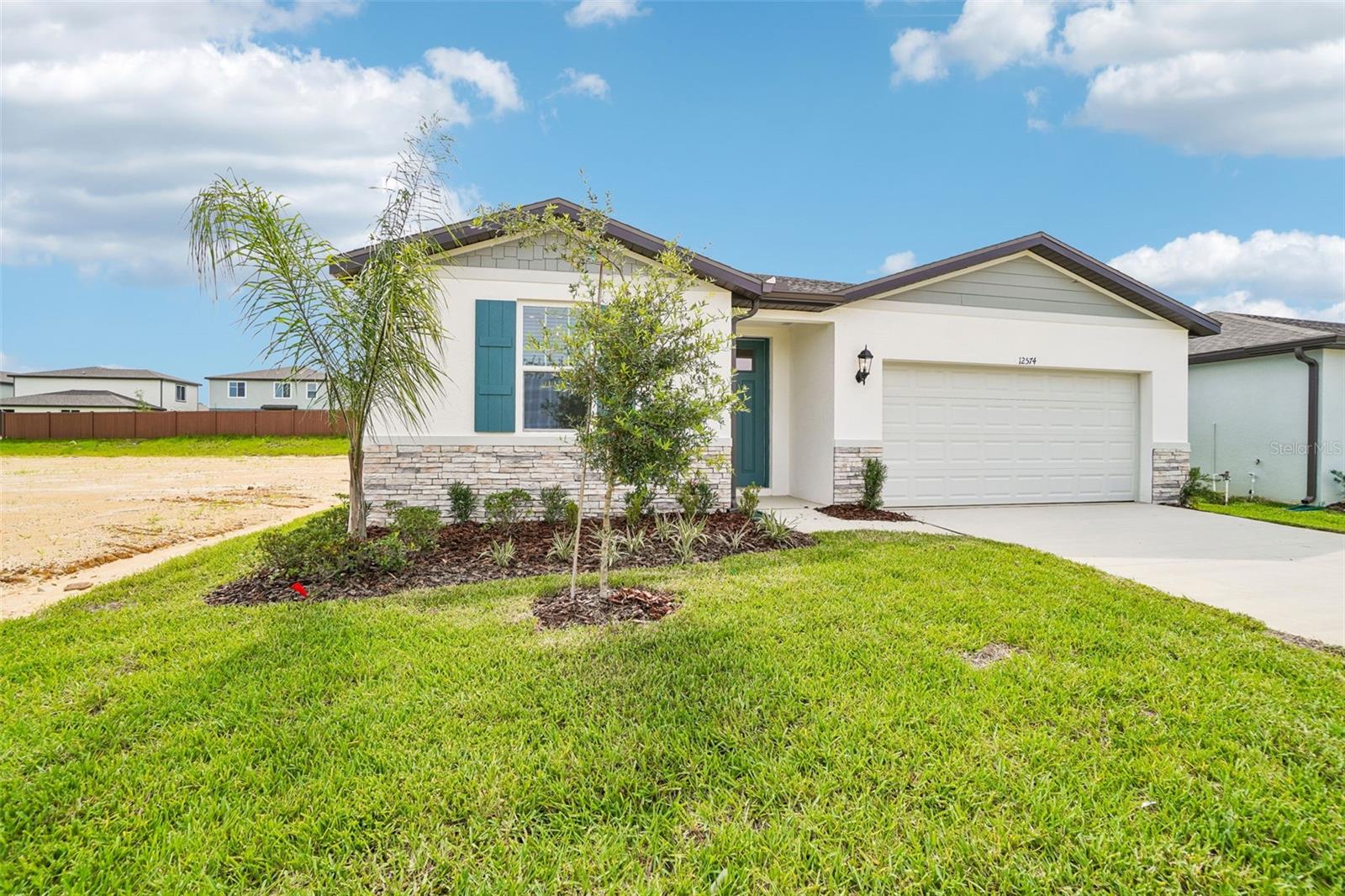 12574 Hourglass Way, Dade City, FL 33525 photo