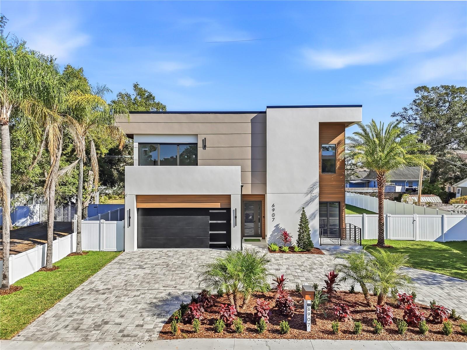 6907 North Blvd, Tampa, FL 33604 photo