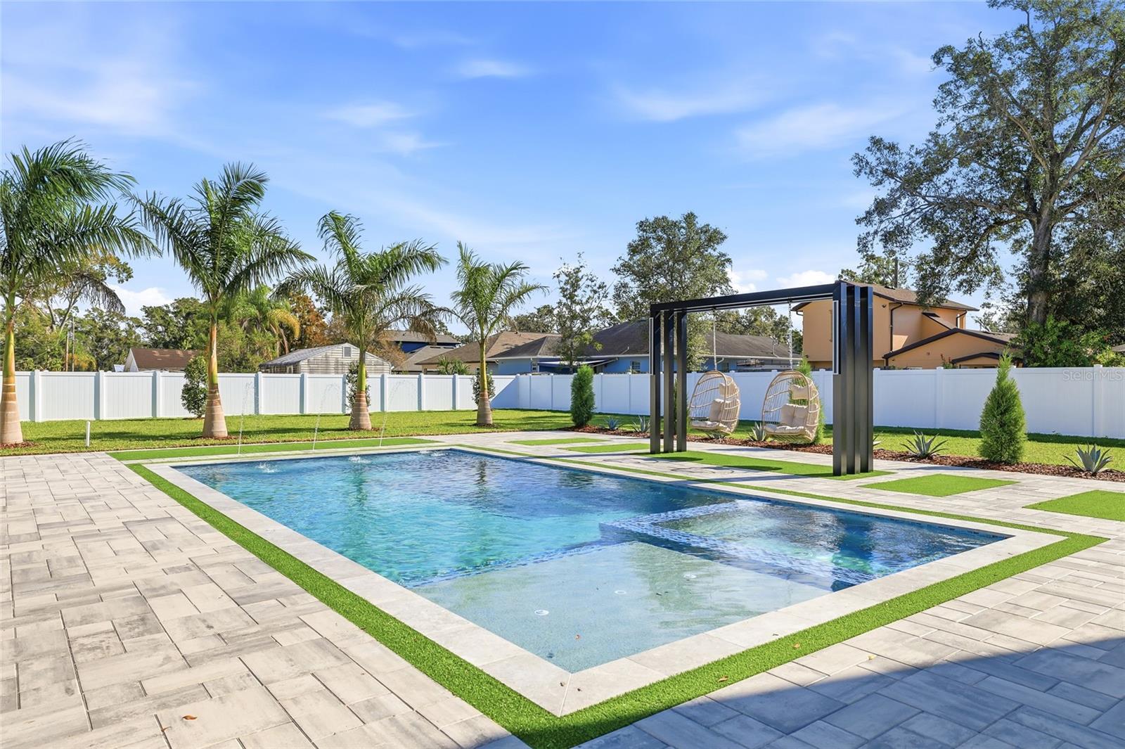 6907 North Blvd, Tampa, FL 33604 photo