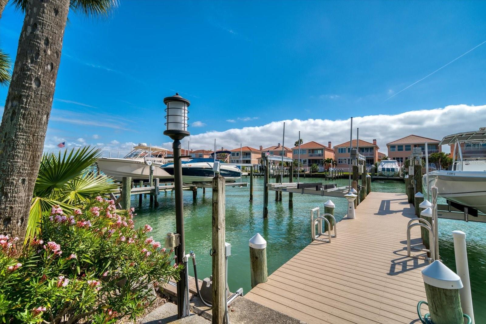 119 Marina De Rey Ct, Clearwater Beach, FL 33767 photo
