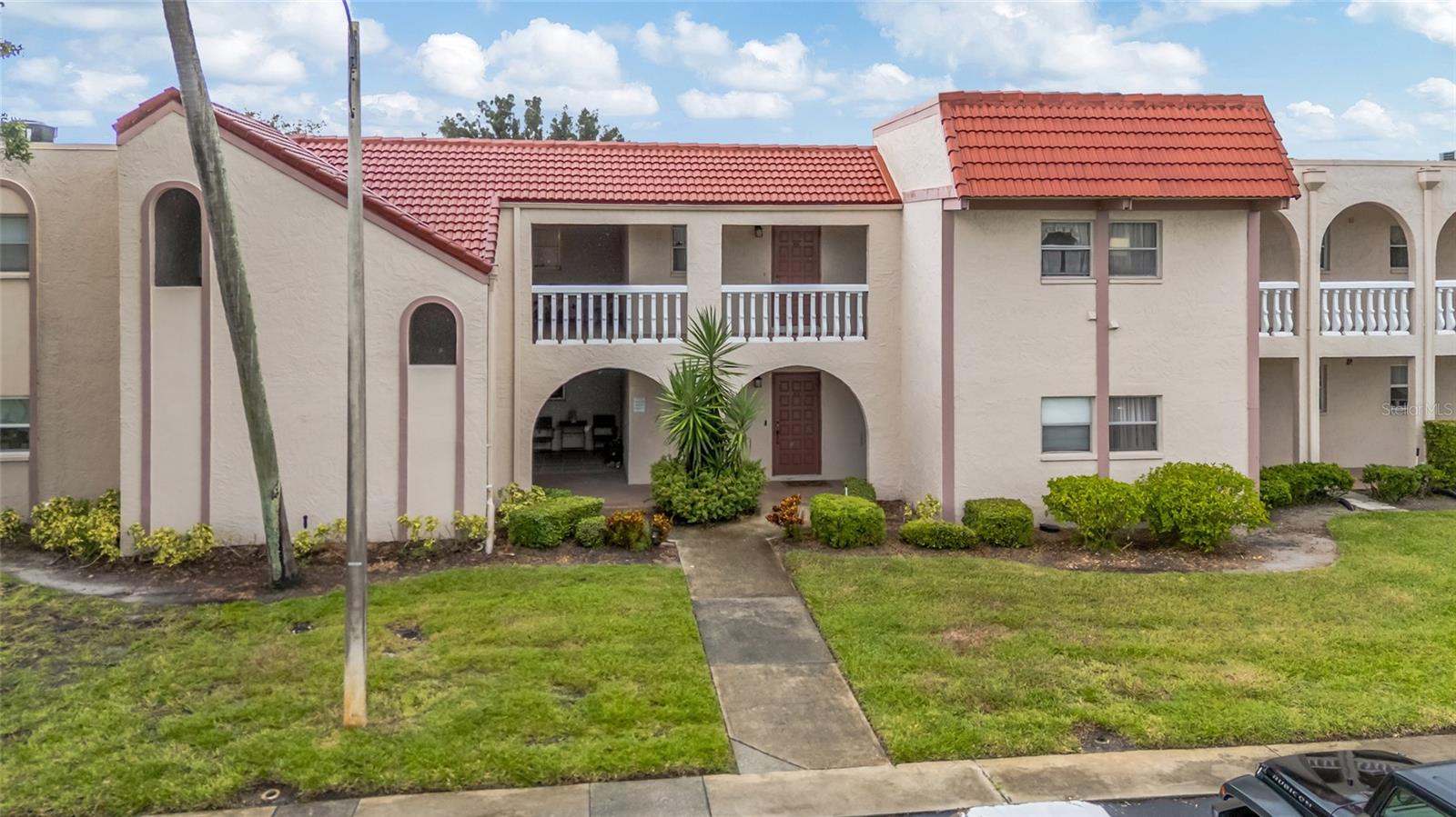 9700 Starkey Rd, Seminole, FL 33777