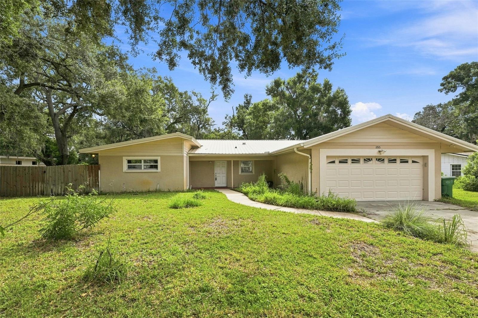 11515 Ravine Rd, Tampa, FL 33612