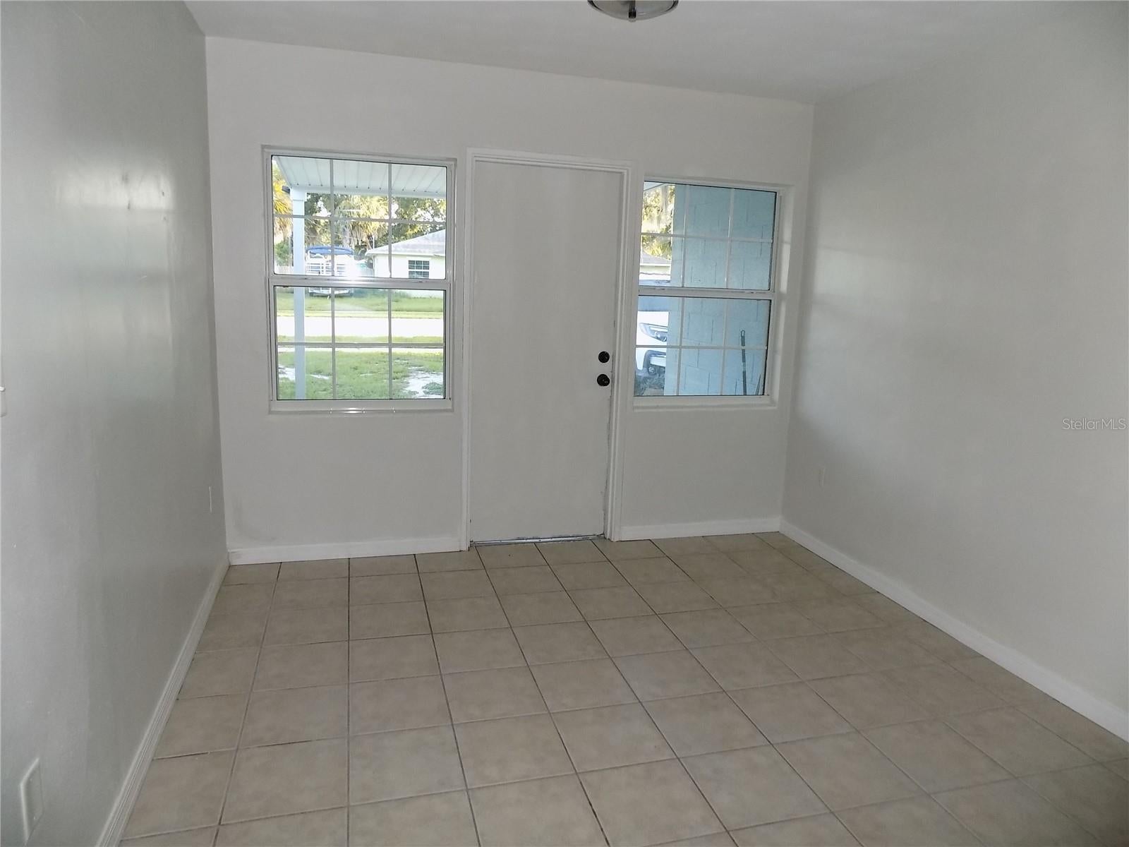 2747 Eastland Rd, Mount Dora, FL 32757 photo