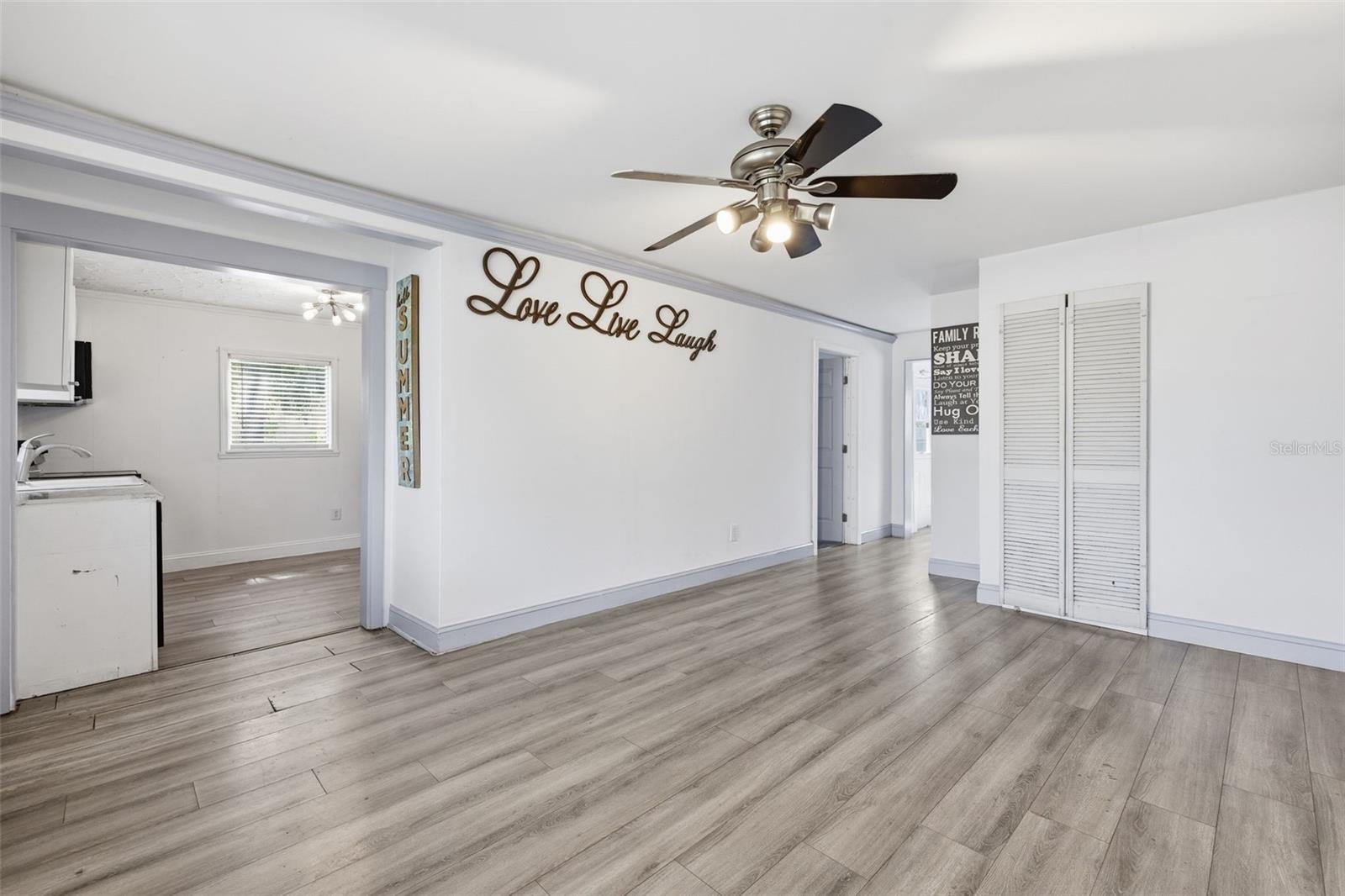 2706 E Annie St, Tampa, FL 33612 photo
