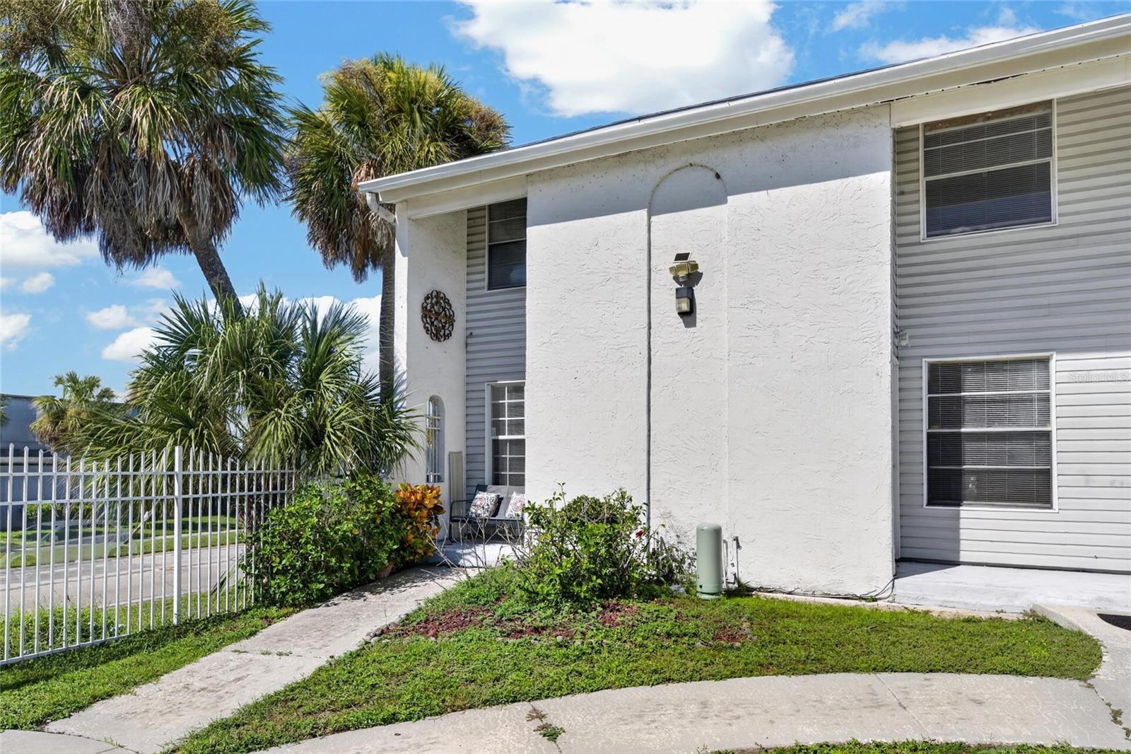 7321 Jackson Spring Rd, Tampa, FL 33634 photo