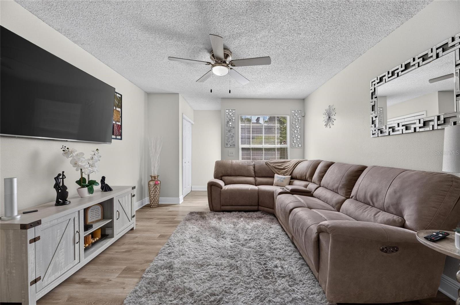 7321 Jackson Spring Rd, Tampa, FL 33634 photo