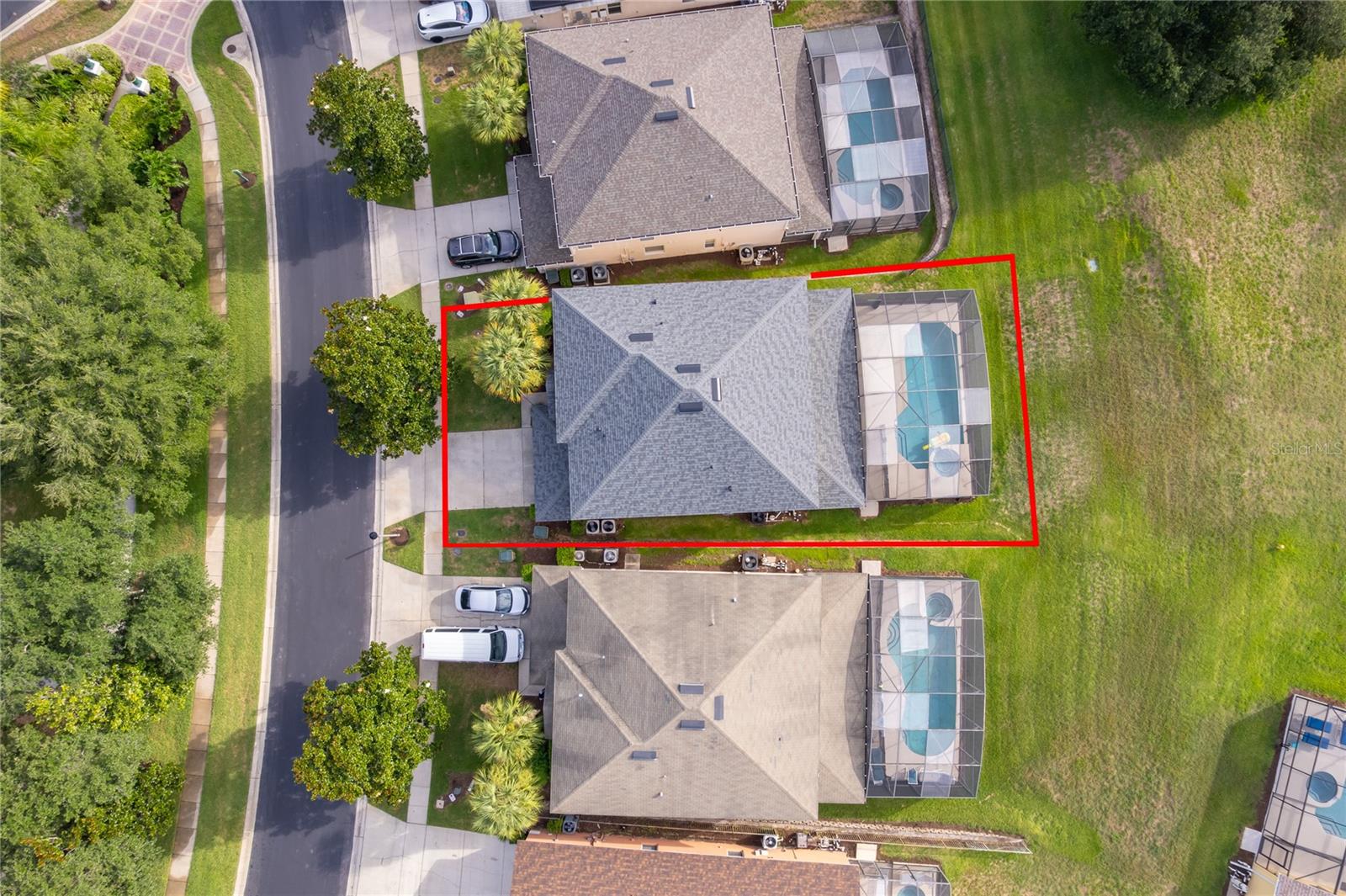2717 Fiesta Key Dr, Kissimmee, FL 34747 photo