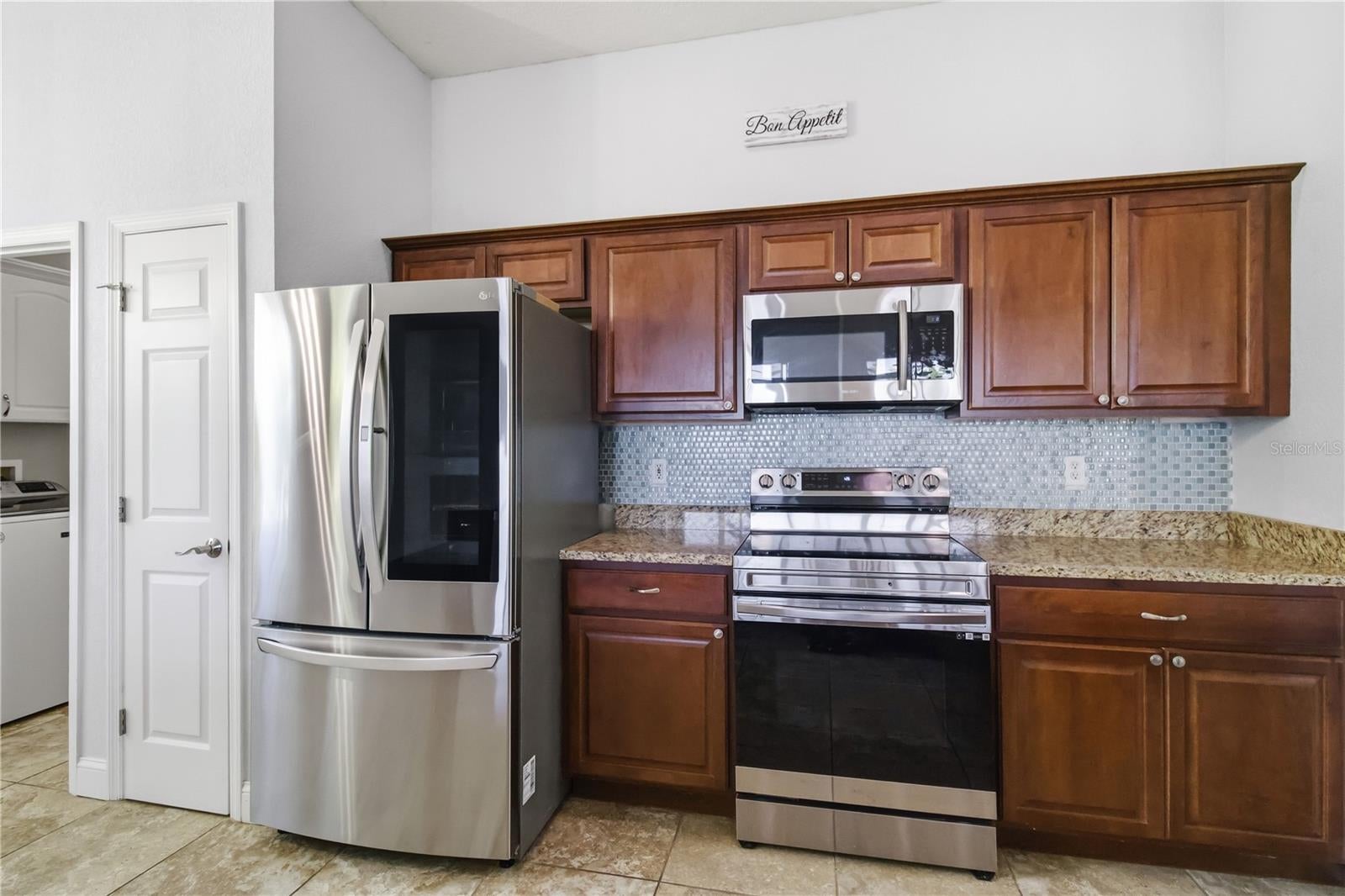 5104 52 Ave, Bradenton, FL 34210 photo