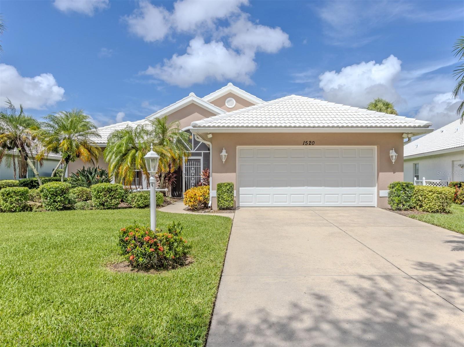 1520 Jasper Ct, Venice, FL 34292 photo
