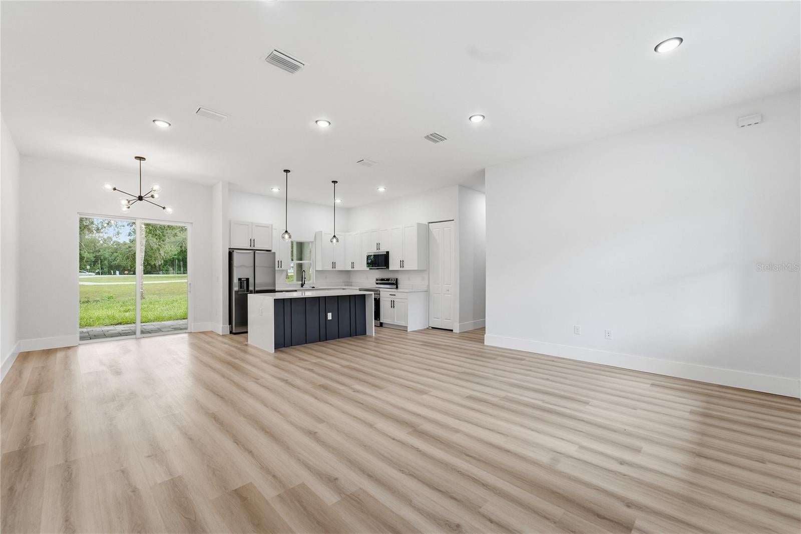 3812 E Walker St, Inverness, FL 34453 photo