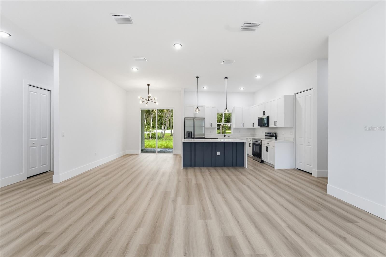 3812 E Walker St, Inverness, FL 34453 photo