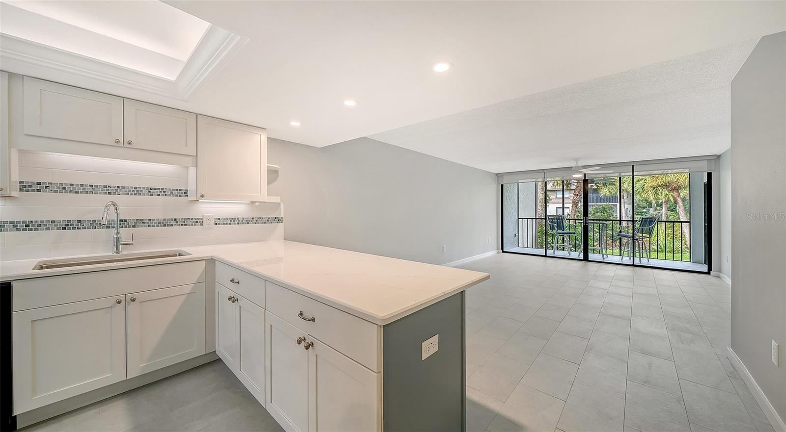 3262 Cross Creek Drive 3262, Sarasota, FL 34231 photo