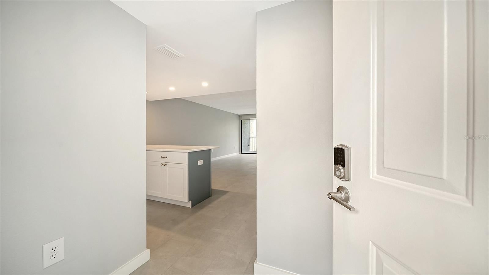 3262 Cross Creek Drive 3262, Sarasota, FL 34231 photo