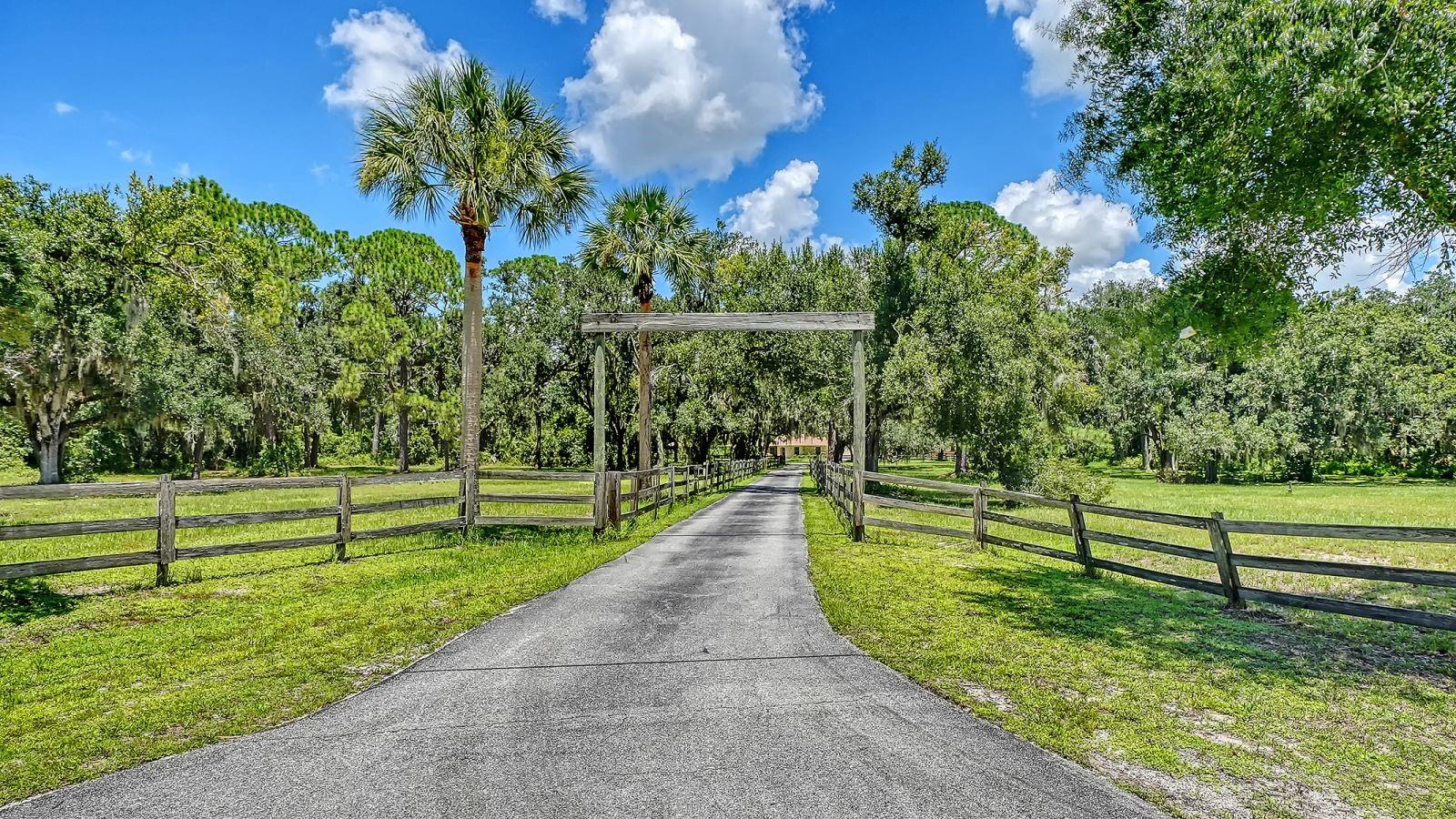 6455 Mckown Rd, Sarasota, FL 34240 photo