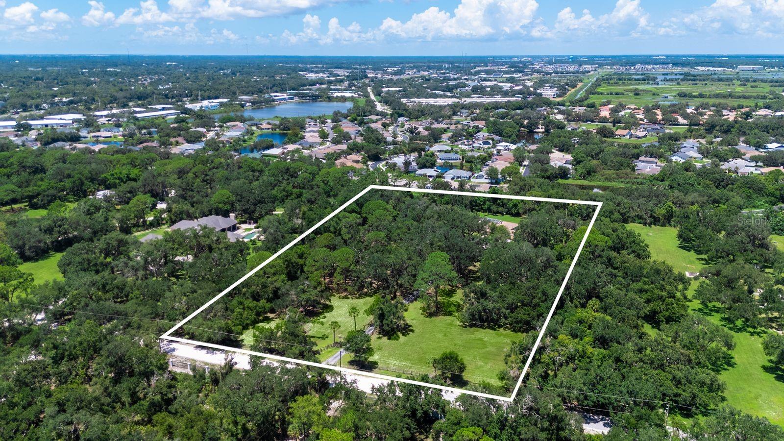 6455 Mckown Rd, Sarasota, FL 34240 photo