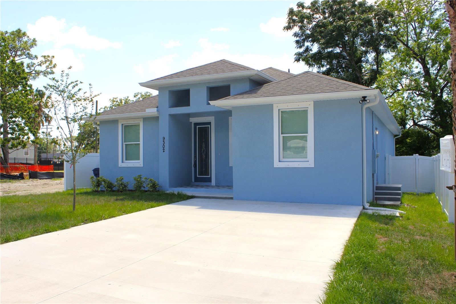 9302 N 18 St, Tampa, FL 33604 photo