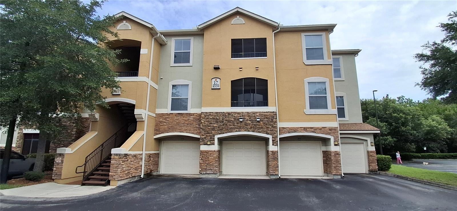 8539 Gate Pkwy, Jacksonville, FL 32216