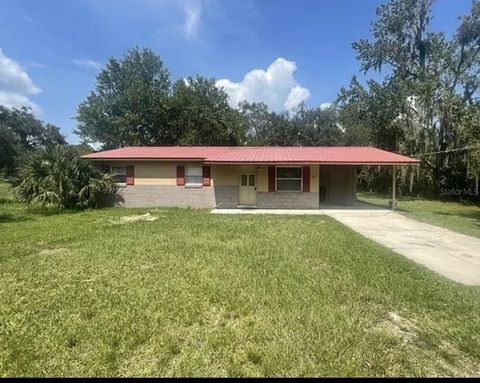 Single Family Residence in EAST PALATKA FL 156 CYPRESS POINT CIRCLE.jpg