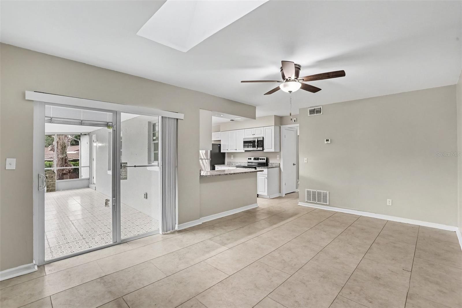 1909 Shannonwood Ct, Brandon, FL 33510 photo