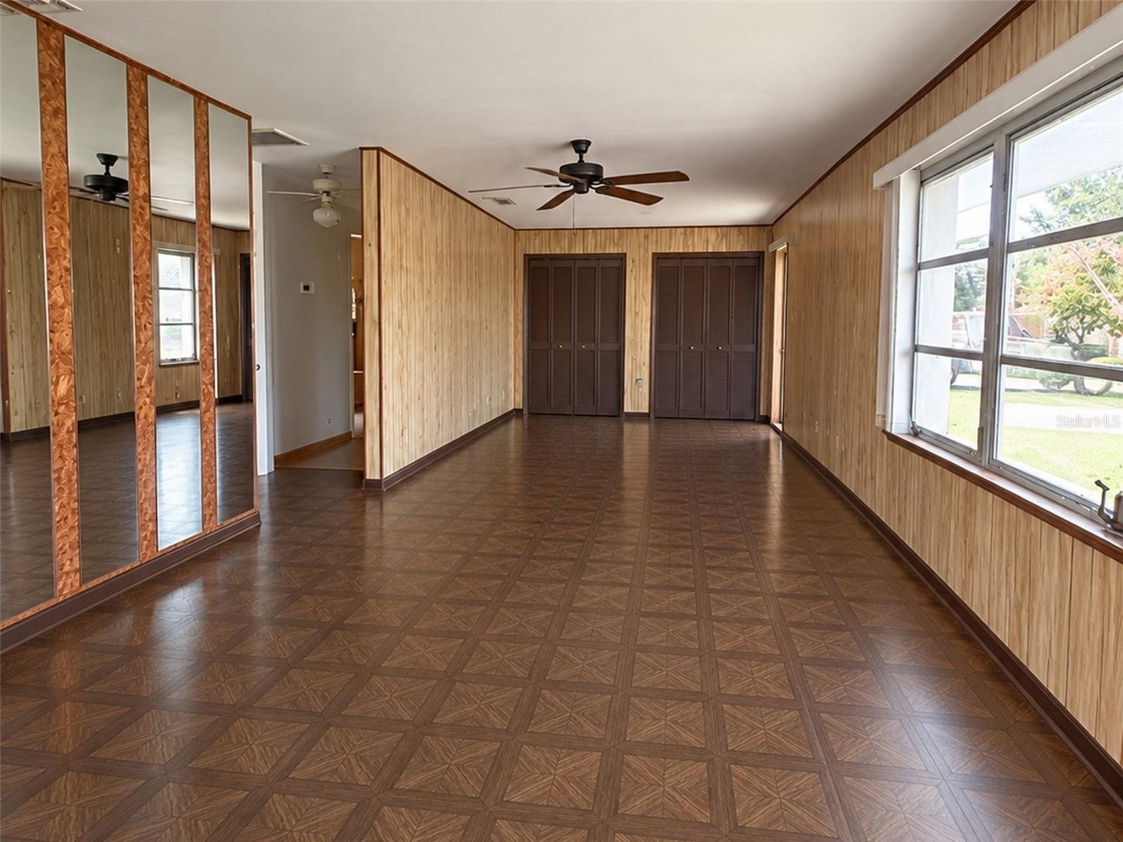 8371 55 Way, Pinellas Park, FL 33781 photo