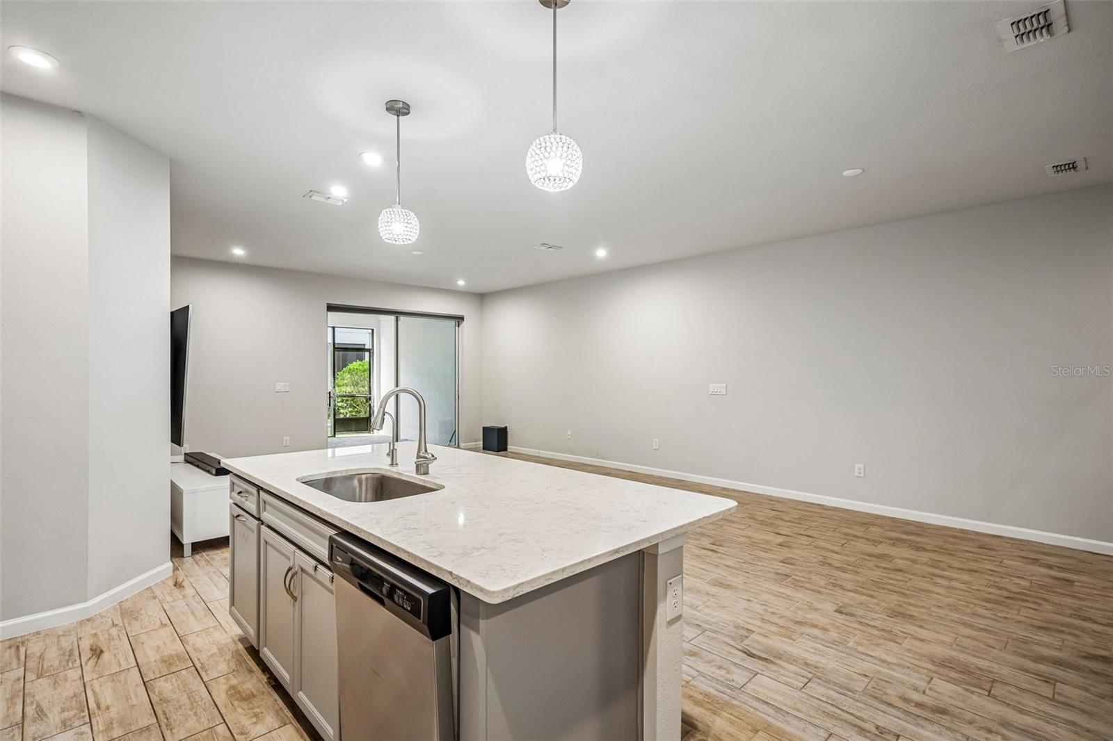 19405 Monarch Wind Way, Lutz, FL 33558 photo