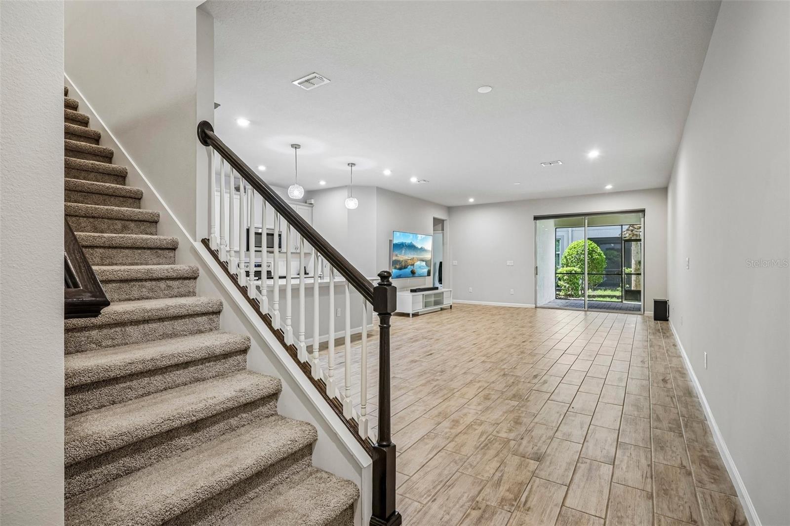 19405 Monarch Wind Way, Lutz, FL 33558 photo