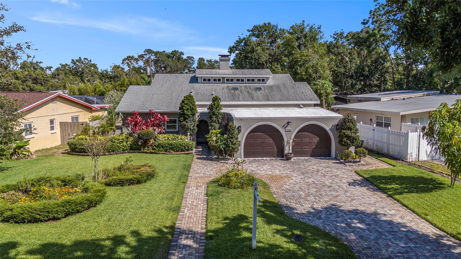 2134 Serpentine Cir, Saint Petersburg, FL 33712