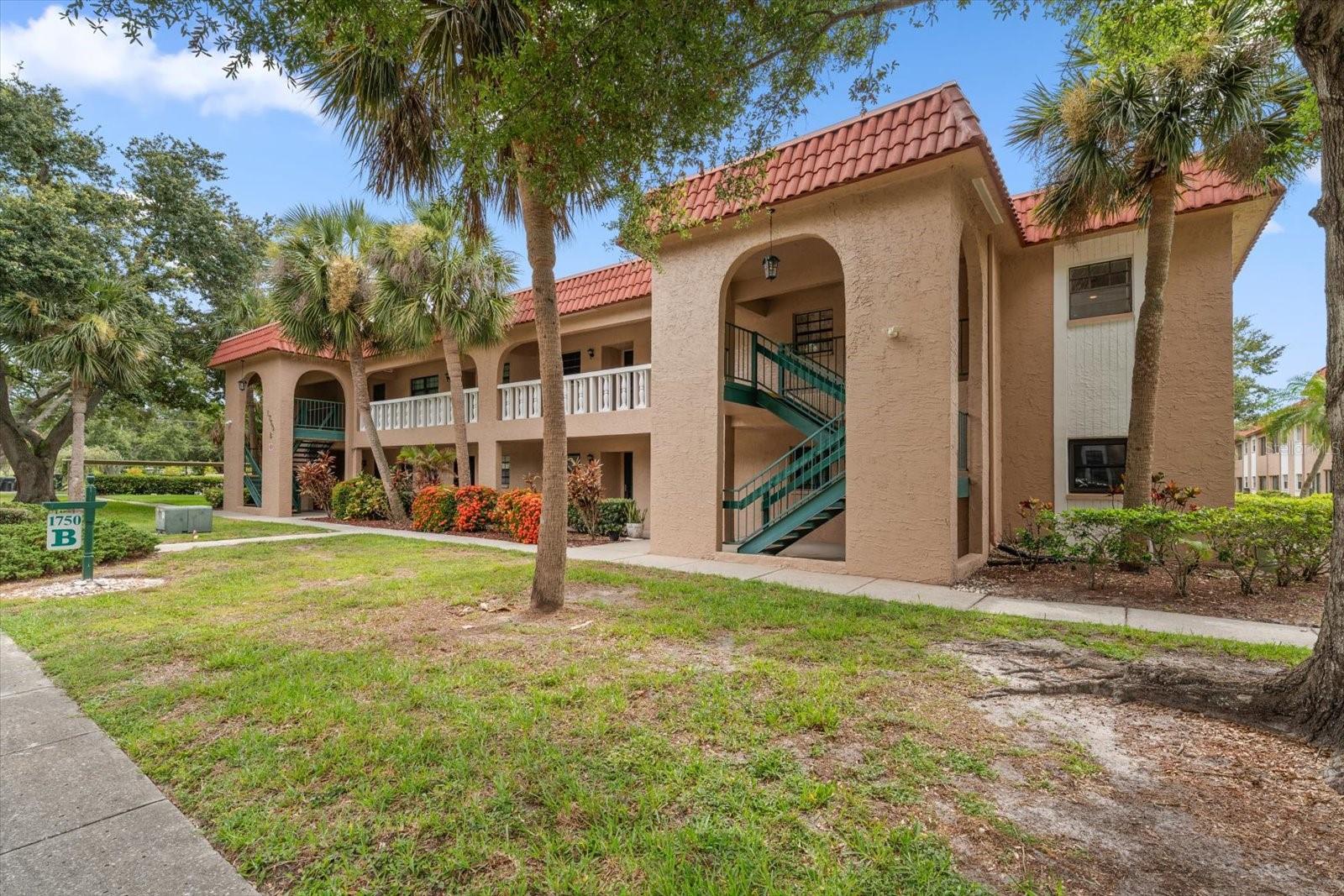 1750 Belleair Forest Dr #B 8, Belleair, FL 33756 photo