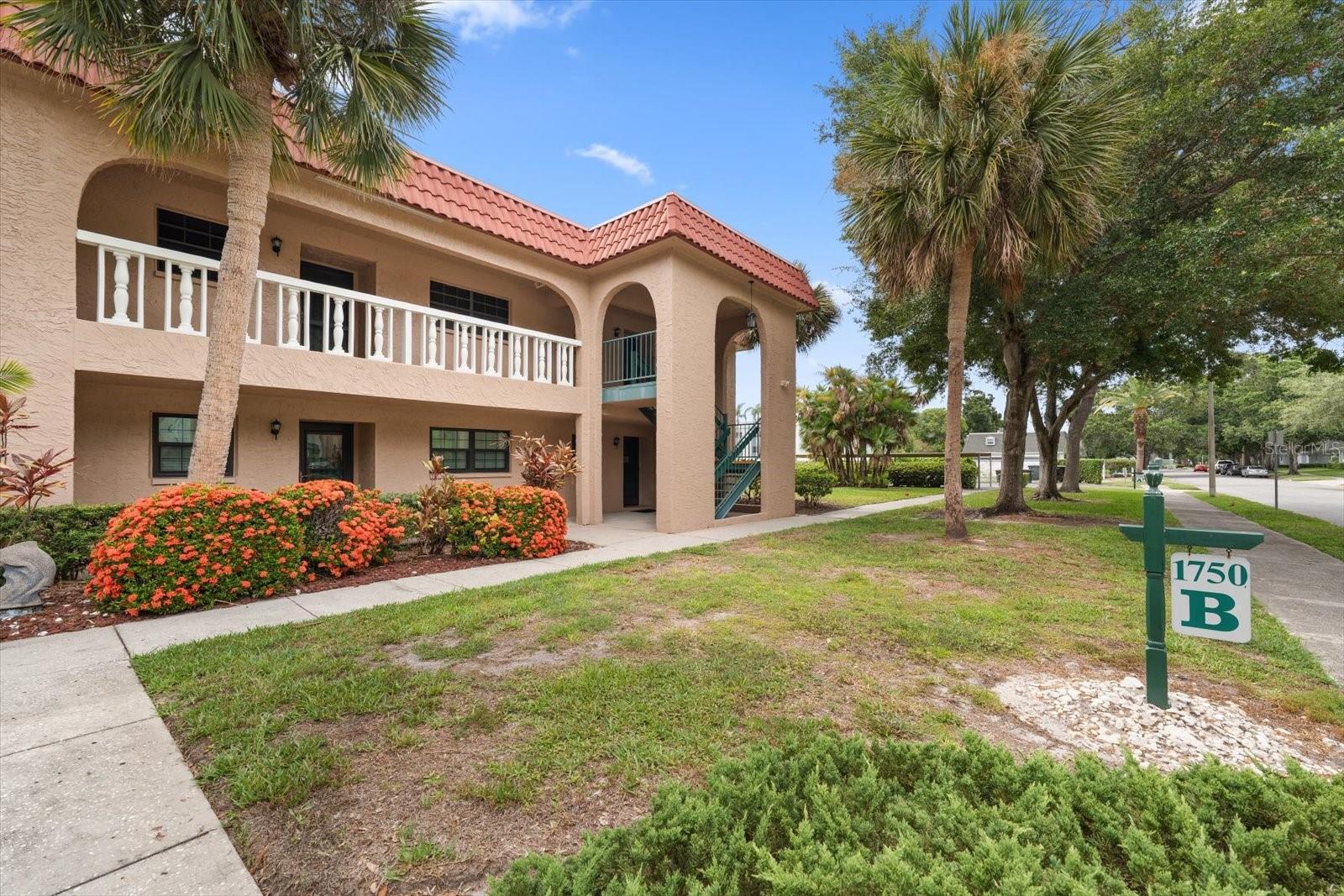 1750 Belleair Forest Dr #B 8, Belleair, FL 33756 photo