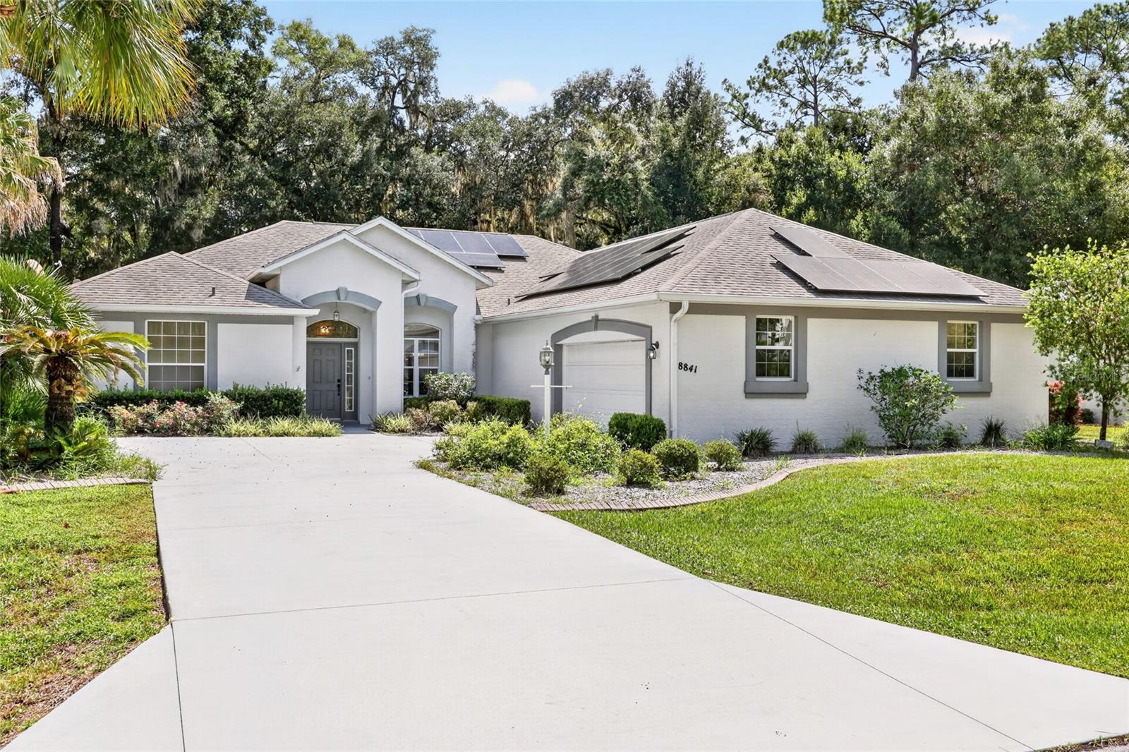 8841 SW 194 Ct, Dunnellon, FL 34432 photo