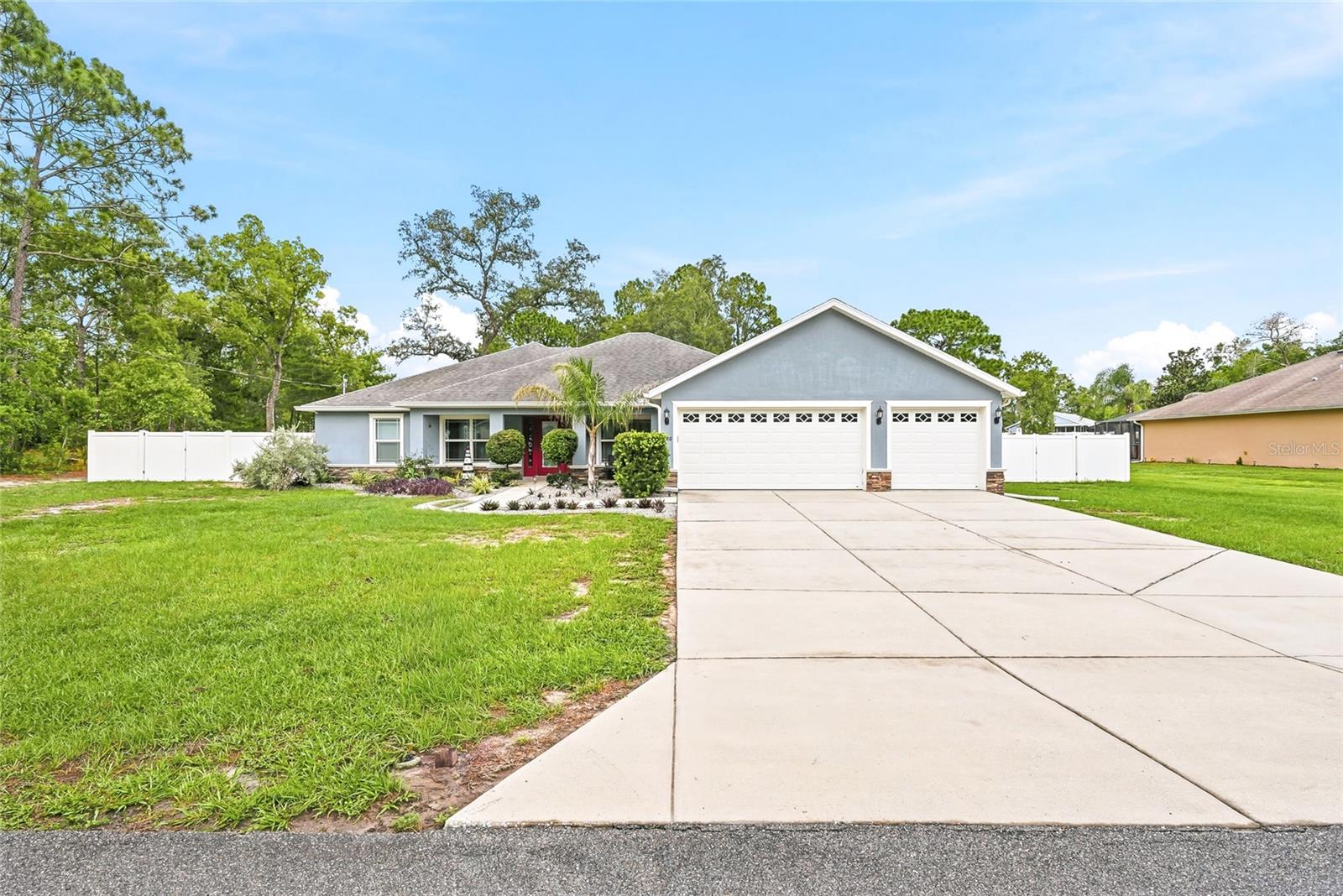 1180 Battersea Ave, Spring Hill, FL 34609 photo